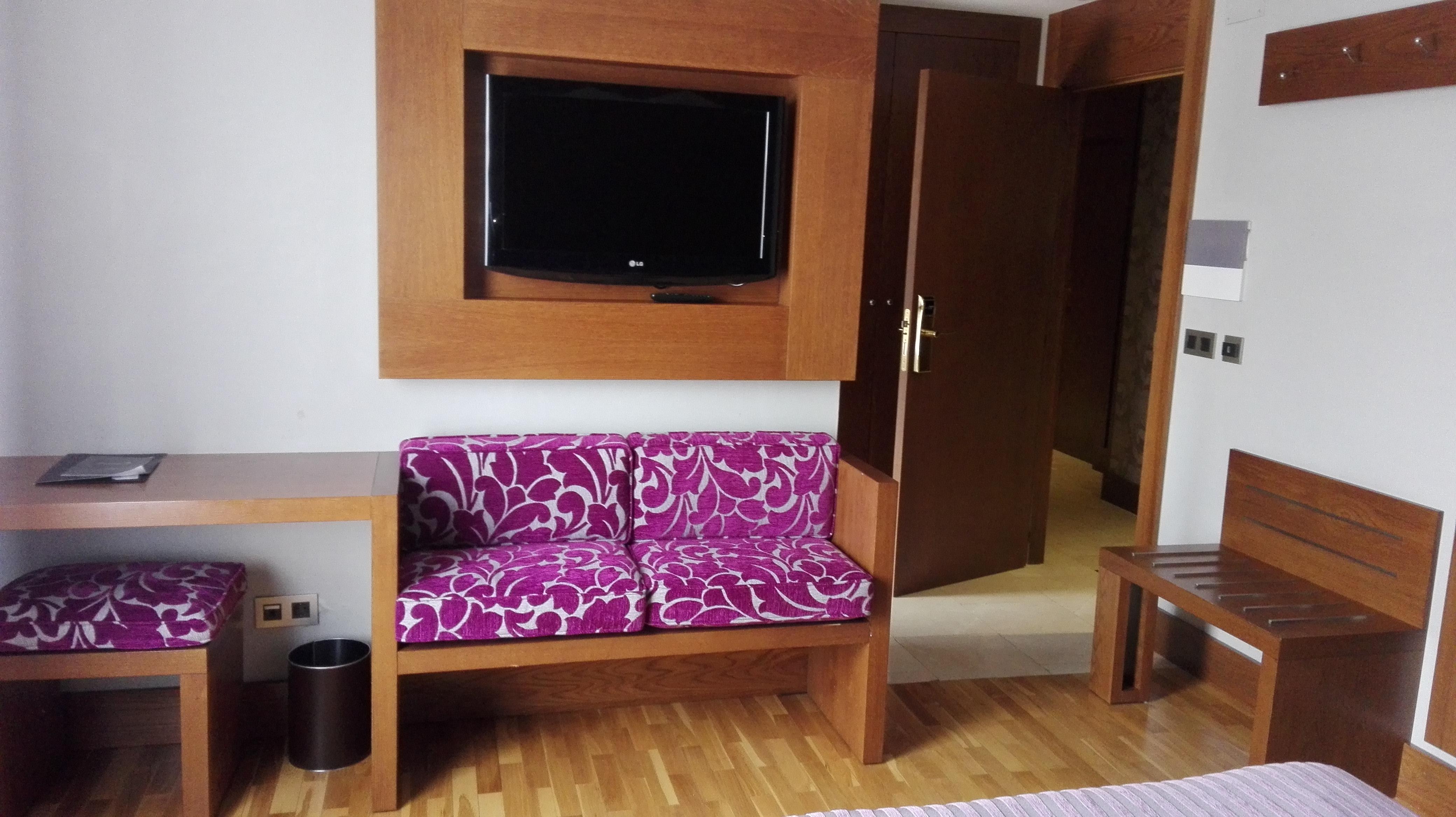 Hotel Los Braseros Burgos Bagian luar foto