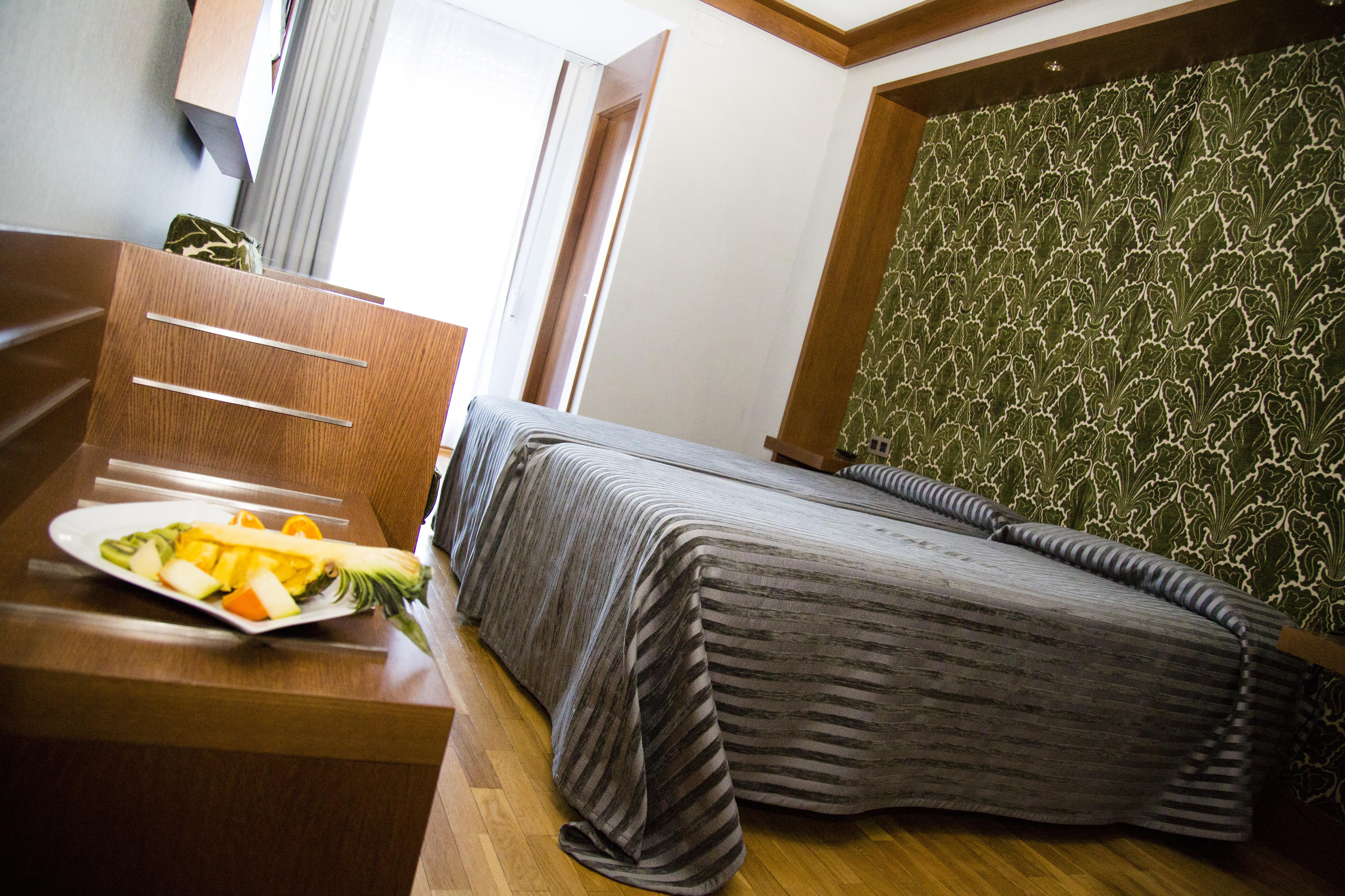 Hotel Los Braseros Burgos Bagian luar foto