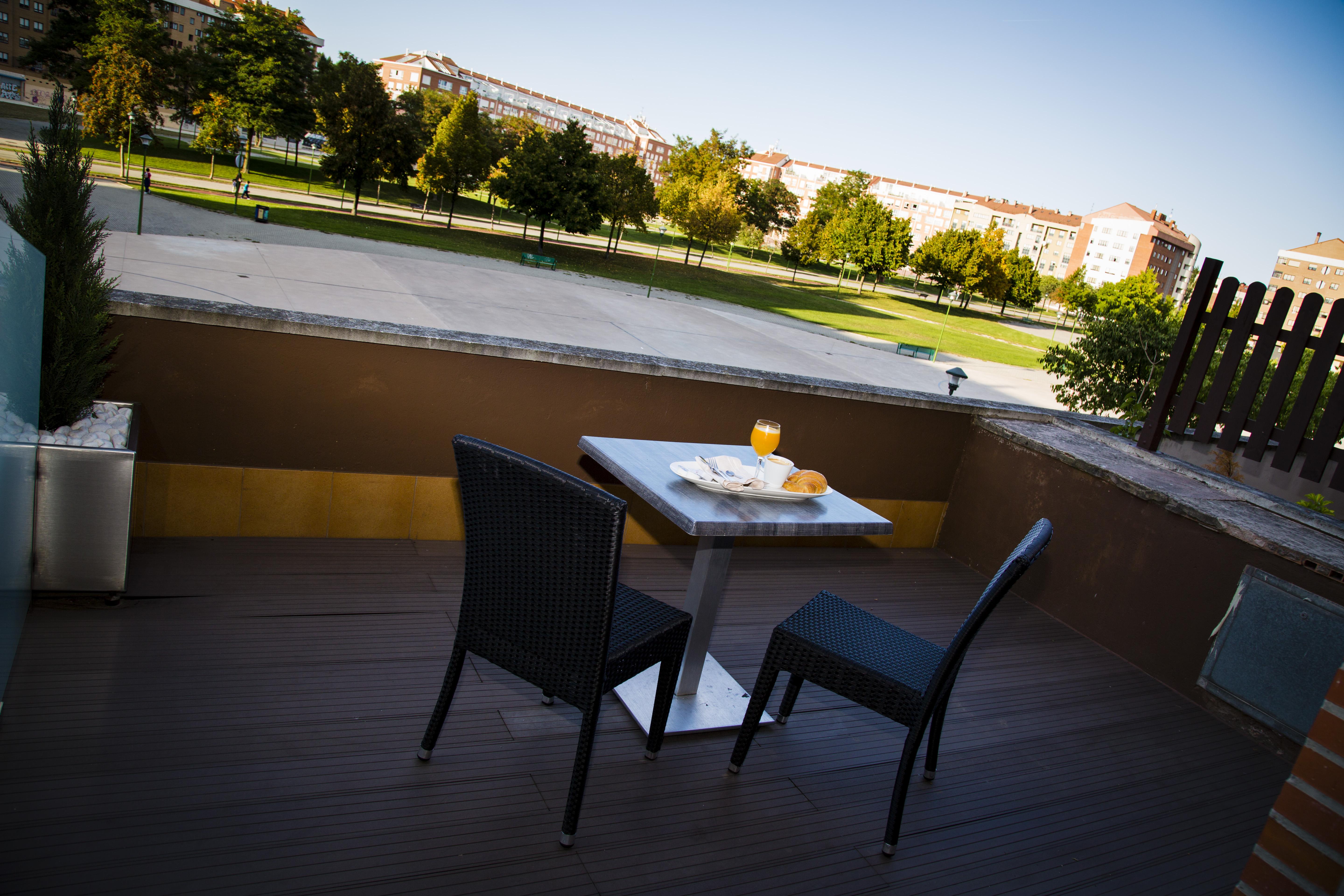 Hotel Los Braseros Burgos Bagian luar foto