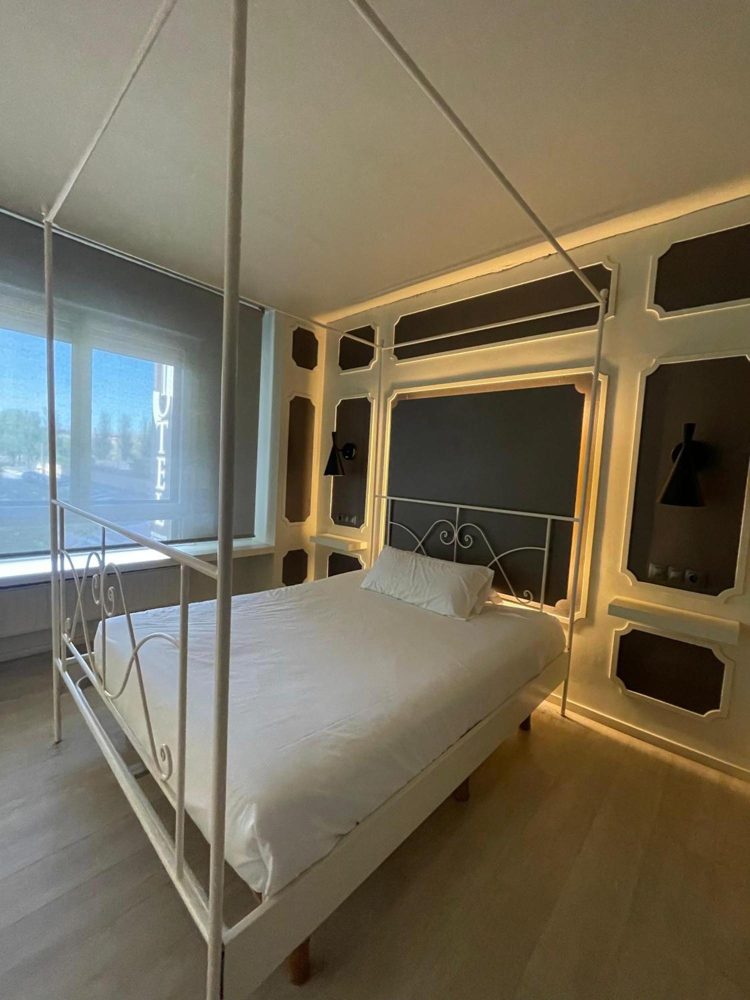Hotel Los Braseros Burgos Bagian luar foto